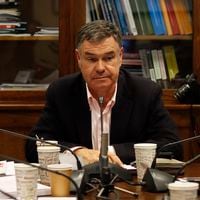 Elección en dos días: senador Ossandón advierte que “si no hay multa, no hay proyecto”