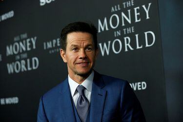 Cast member Wahlberg poses at the premiere for "All the Money in the World" in Beverly Hills