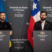 Boric se desmarca del PC y de la izquierda latinoamericana al firmar declaración en Cumbre por Ucrania