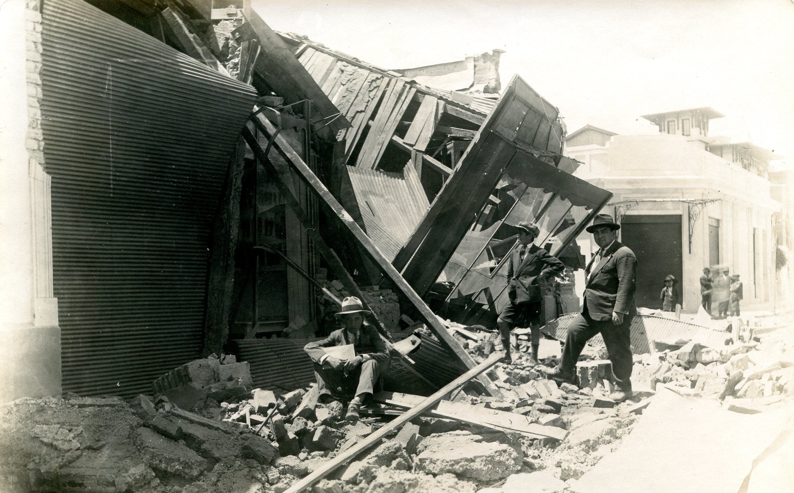 Revelan desconocidas fotos de un gran terremoto ocurrido en Chile hace un siglo