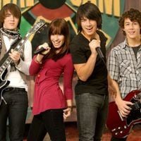 Jonas Brothers en concierto: los fans suplican que canten canciones de la película Camp Rock