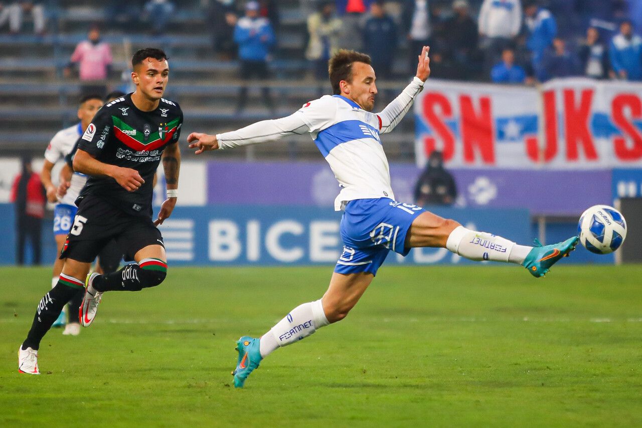 José Pedro Fuenzalida en el duelo ante Palestino.