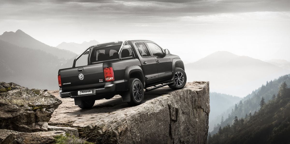 Volkswagen-Amarok-Dark-Label-1.jpg