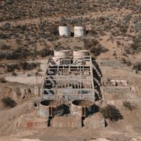 Tenía policlínico y pulpería: la desconocida historia de La Africana, la mina abandonada de Santiago