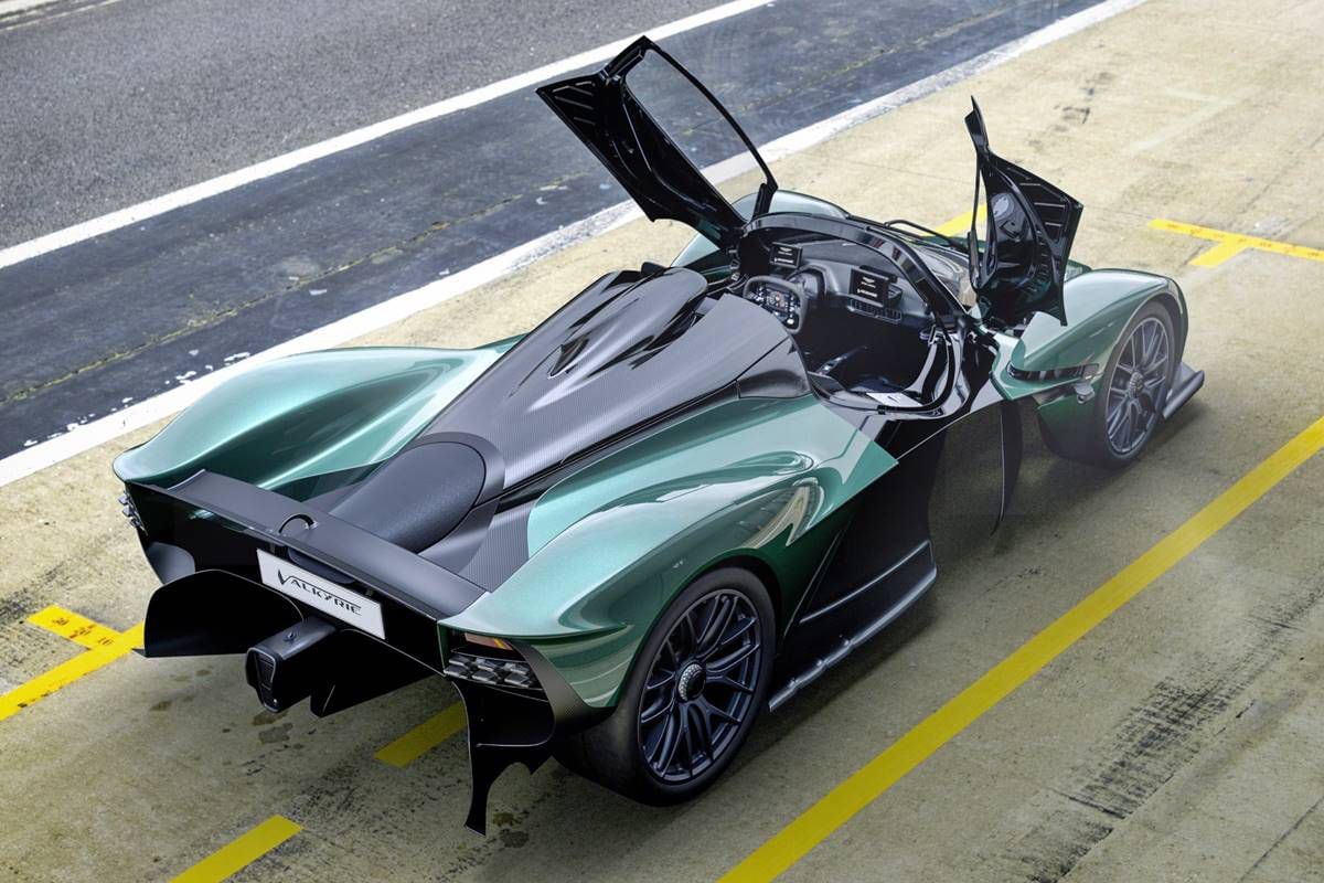 aston martin valkyrie spider