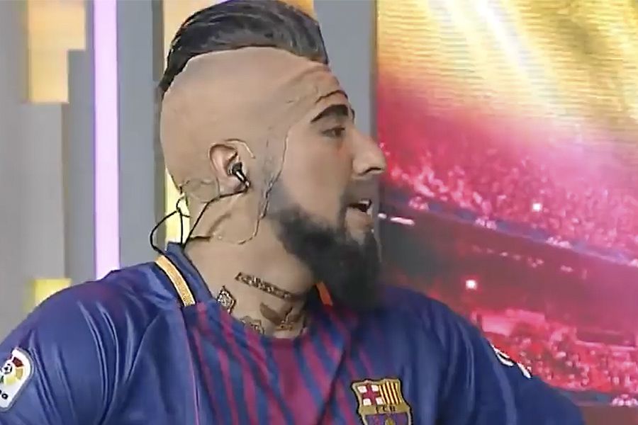 La burlesca imitación de Arturo Vidal en un programa boliviano - La Tercera